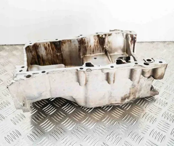 Lexus CT 200H 2014 Oljetank image 2