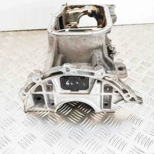 Lexus CT 200H 2014 Oljetank image 4