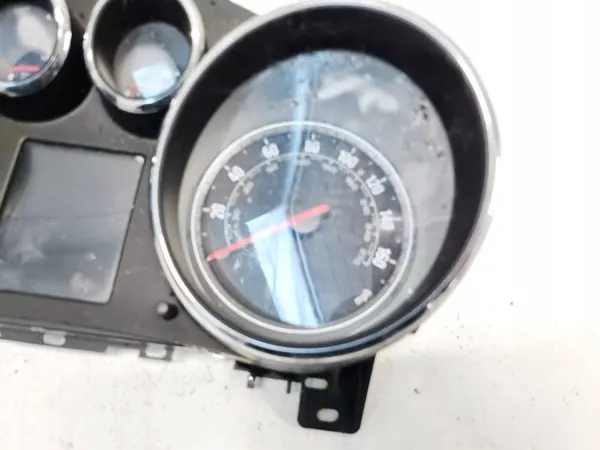 Opel Astra Nopeusmittari Instrumenttipaneeli 2010 769317420U image 2