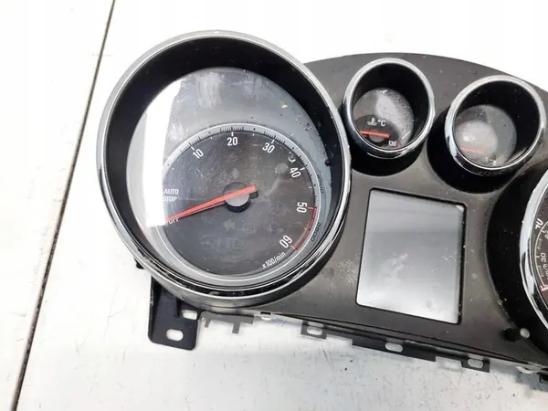 Opel Astra Nopeusmittari Instrumenttipaneeli 2010 769317420U image 3