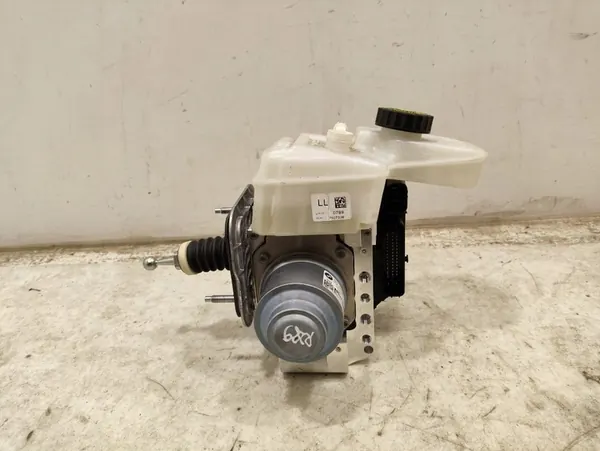 Bomba de freio BMW i4 2023 5A7D048 image 1