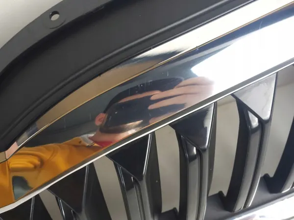 SKODA OCTAVIA IV 2020- Center Grill Frame OEM image 6