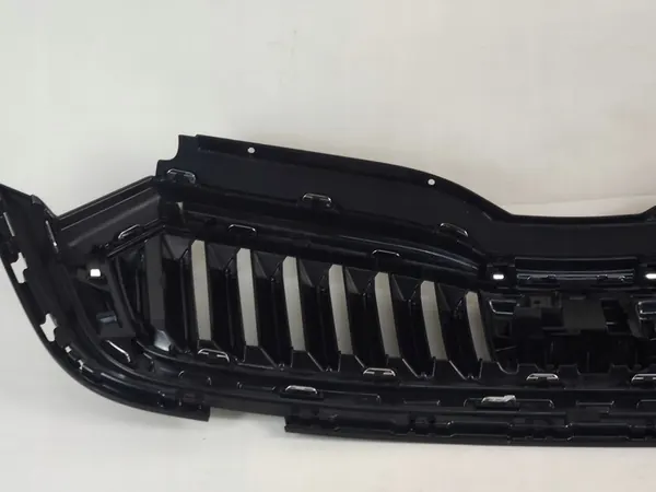 SKODA OCTAVIA IV 2020- Center Grill Frame OEM image 9