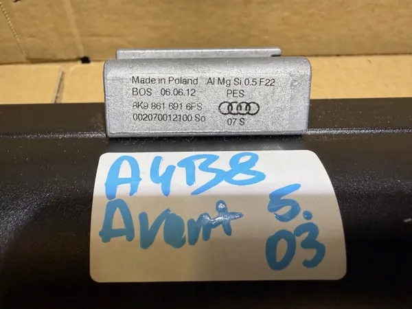 Red de maletero Audi A4 B8 Avant OEM 8K9861691 image 10