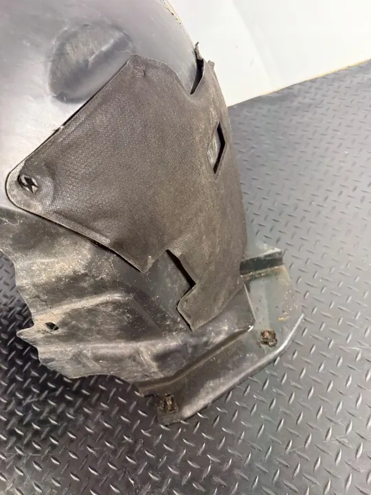 Etupyöränkaari oikea OEM GX63-16A573 Jaguar XF image 3