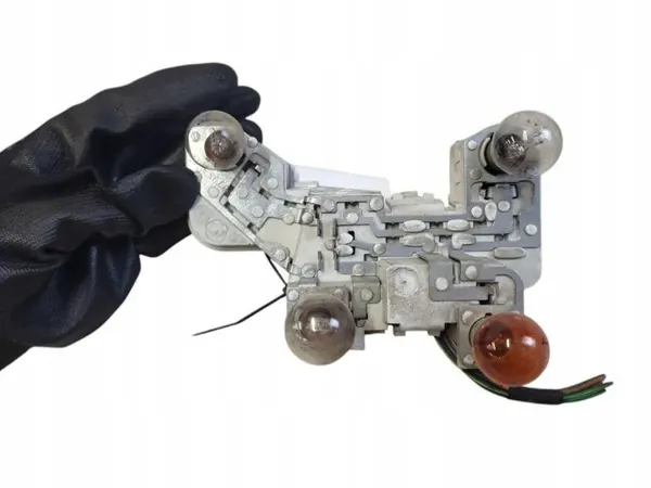Conector de luz traseira Volvo V50 OEM 271621 image 3