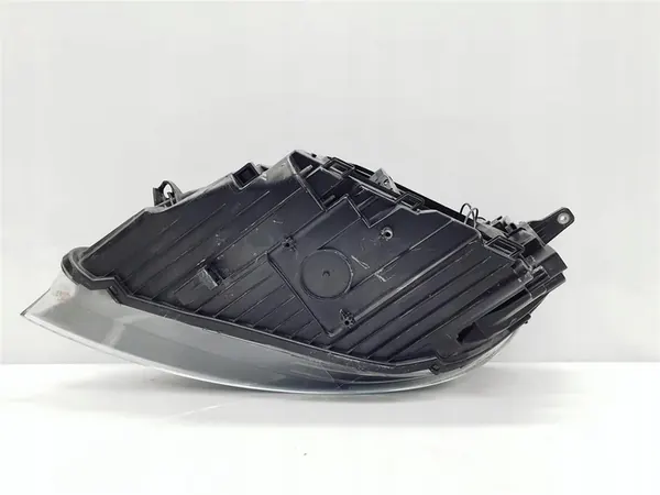 Volvo V40 II Oikea Etuvalaisin OEM image 6