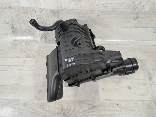 OEM 5QA129601B Ilmansuodinkotelo VW Touranille image 3