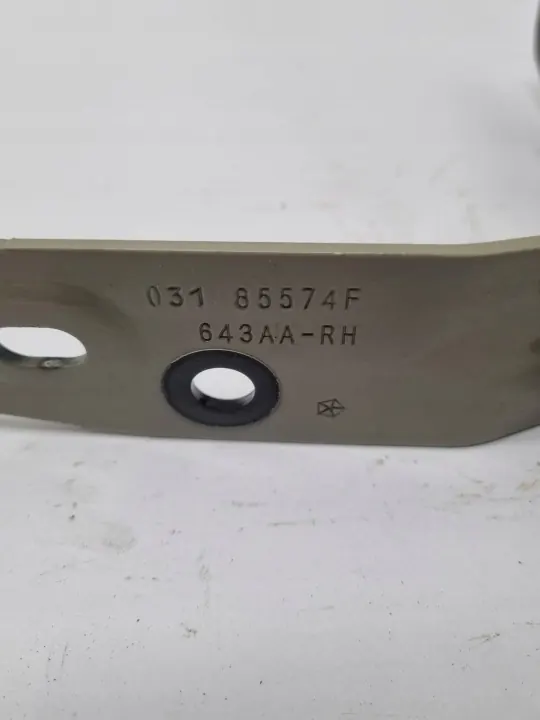 Jeep Gladiator takaoven saranat OEM 03185574F Oikea puoli image 4