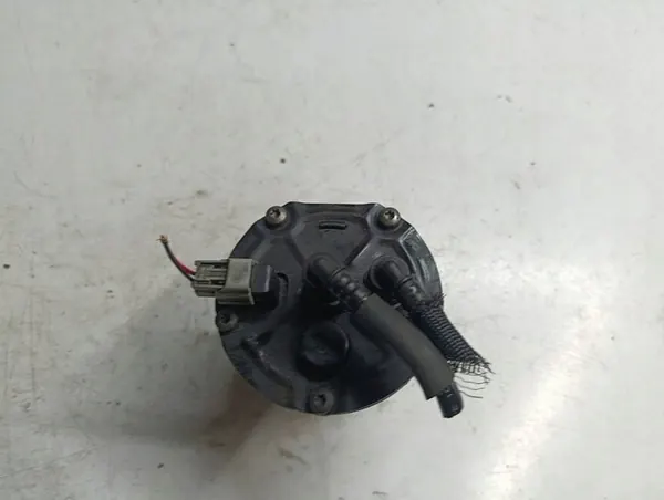 NISSAN NOTE II E12 12-16 Bränslefilterhus 164006468R image 2