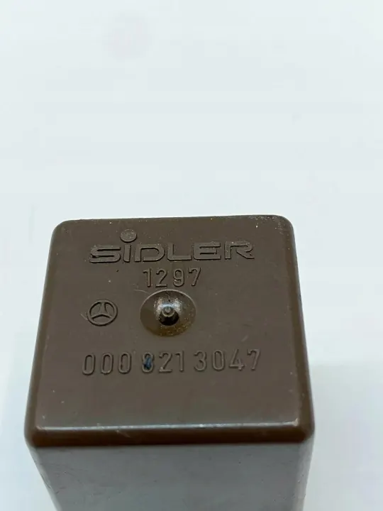 Relais OEM 0008213047 pour Mercedes-Benz SL R107 image 7