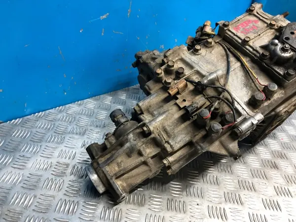 Mitsubishi Pajero II 3.5 V6 Overbrengingsbak OEM PAJERO II 3,5 V6 REDUKTOR image 3