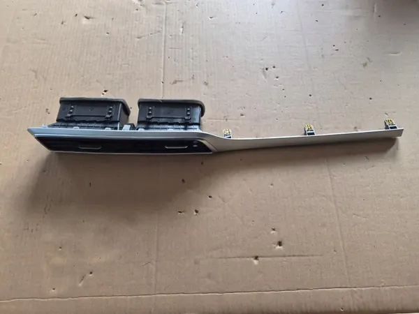MG ZS 19- Lift 2023 Mittel-Lüftungsgitter OEM 10261261 image 2