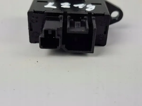 Enchufe USB OEM 00505493820 para Alfa Romeo Stelvio image 6