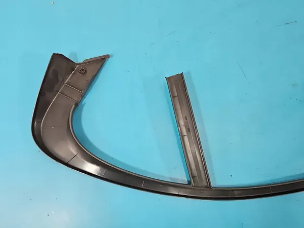 Mercedes Dörrlist Vänster Bak OEM A2137370100 image 6