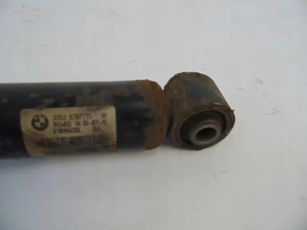 Linker Hinterer Stoßdämpfer OEM 6797771 BMW F11 image 3