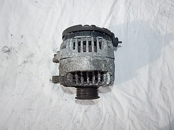 TOYOTA COROLLA E11 1.4 16V Vaihtovirtageneraattori 27060-0D030-A image 8