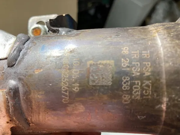 Peugeot 208 2021 Filtro DPF Catalisador OEM 9826183880 image 8