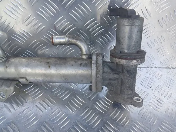 HYUNDAI SONATA V KIA CARENS III Pakokaasukylmäri 2.0 CRDI 28416-27400 image 8