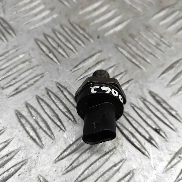 Oljetryckssensor BMW B47 F15 F25 F30 G11 G30 8614494 image 2