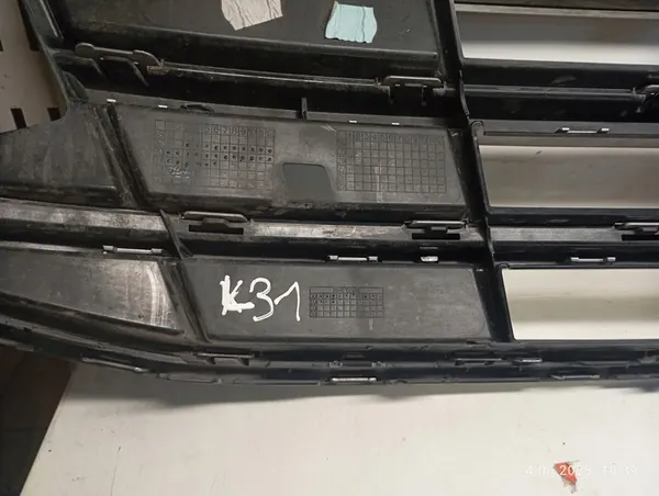 VW TIGUAN Grille 2016-2020 5NA853651B image 7