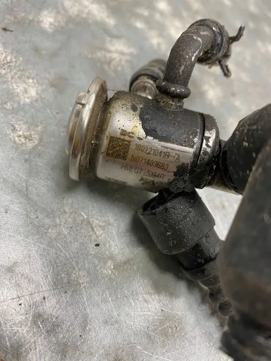 Renault OE AdBlue-Injektor OEM 160721041R image 3