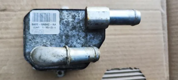 Öljynjäähdytin OEM 8A8E-6A642-AA Ford Edge 3.5L image 2