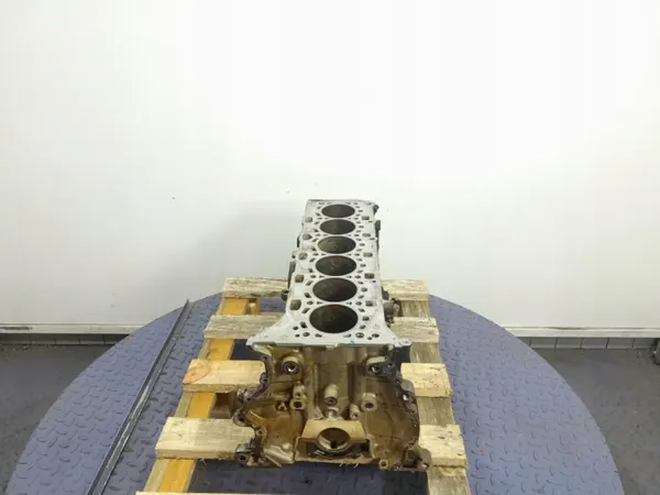 BMW S58 Motorblock OEM 8047265 - Gebraucht image 4