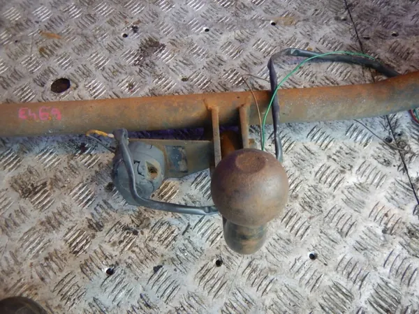Toyota OE Peräkärkikoukku OEM Zawada-249250- Käytetty image 4