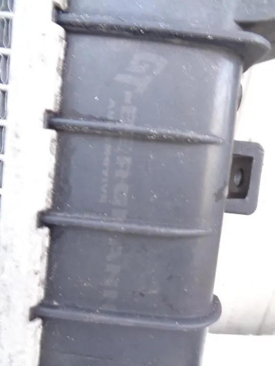 GT-Bergmann GT10-158 Motor Kylare image 7