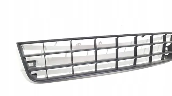 Volkswagen Golf V 2004 Rear Bumper Vent Grille 1K0853677A image 3