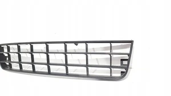 Volkswagen Golf V 2004 Rear Bumper Vent Grille 1K0853677A image 4