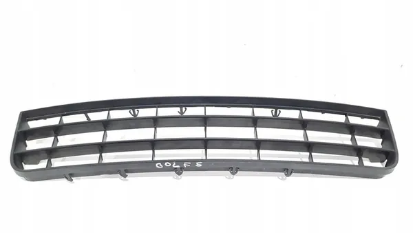 Volkswagen Golf V 2004 Rear Bumper Vent Grille 1K0853677A image 5