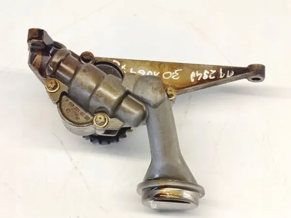 Mercedes oljepump OEM 1131810001 för CLK W208 image 4