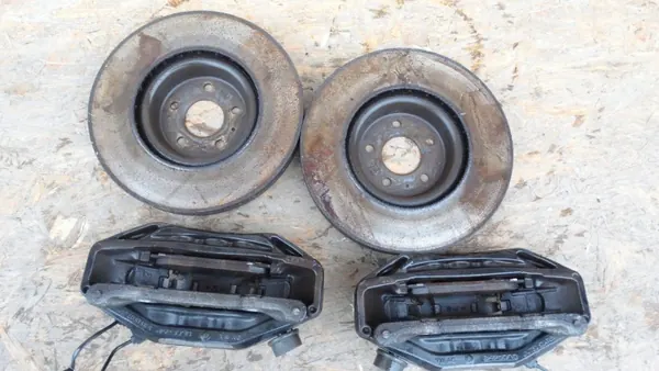Audi A5 S5 F5 Remklauwen OEM 8W0615105 image 5