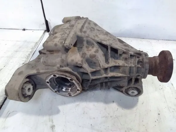 2008 VW Touareg I Taka tasauspyörästö 4460310019 image 4