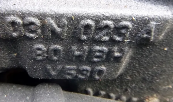 VW Passat B8 2.0 TDI motorblok OEM 03N023A image 5