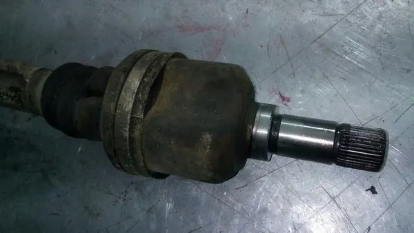 Arbre de transmission gauche Peugeot 407 2.0 HDI 9644292880 image 3