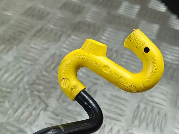 Suporte do capô Cupra Formentor 2022 image 2