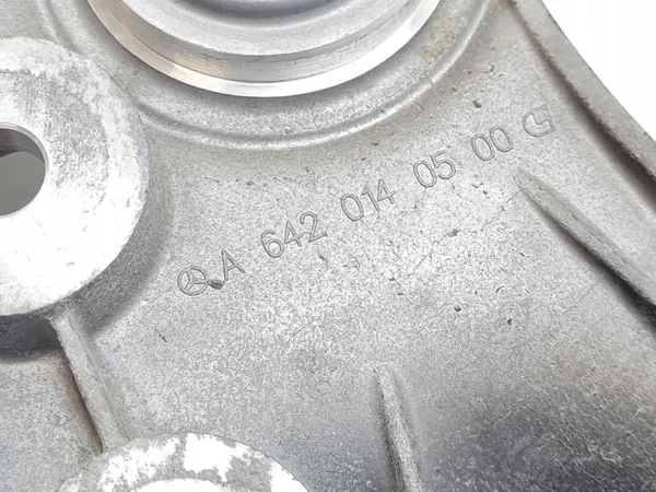 Mercedes-Benz framdifferentialsfäste OEM A6420140500 image 7
