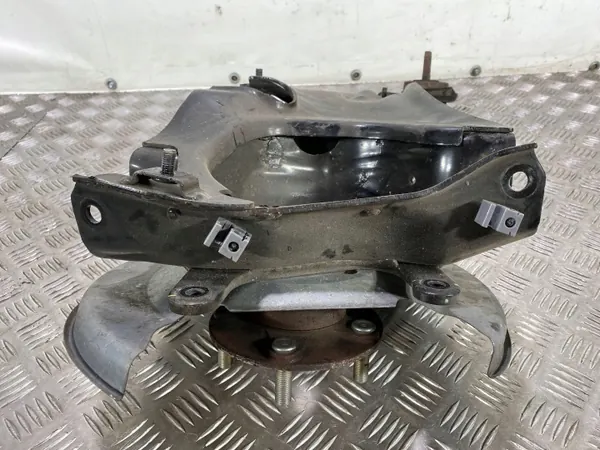 Buje rueda trasera Mitsubishi FBZ20171 - Pieza OEM usada image 6