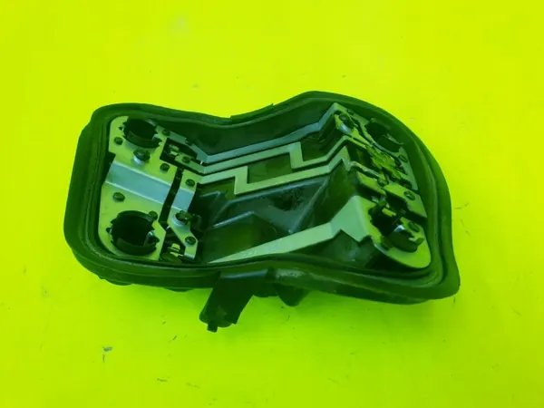 Insert phare droit arrière Audi A4 B7 OEM 965084 image 3