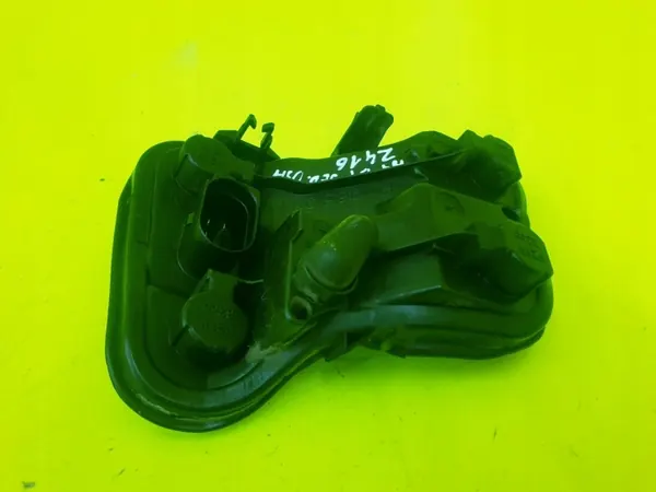 Insert phare droit arrière Audi A4 B7 OEM 965084 image 6