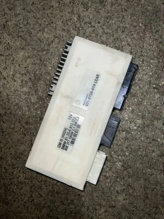 BMW Komfortmodul OEM 6913523 för 5 Touring E39 image 2