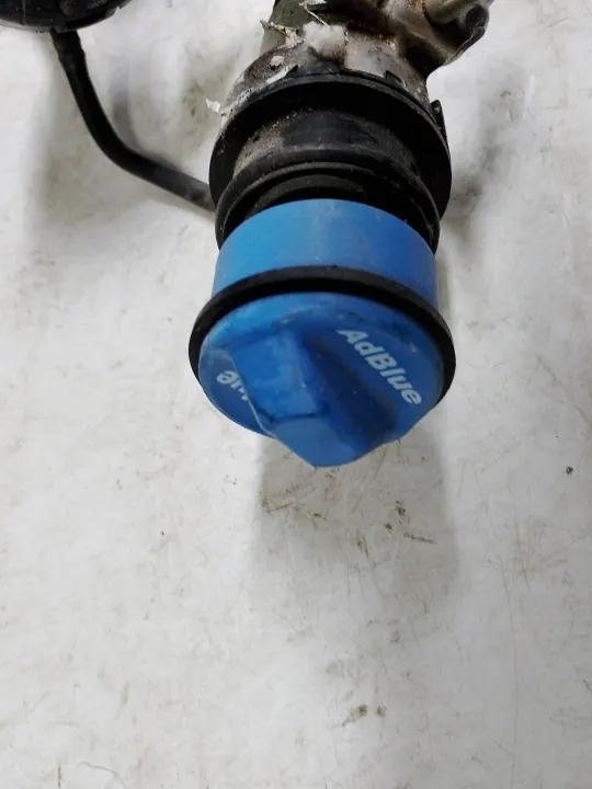 Manguera AdBlue Mercedes OEM A2134700200 - Usado image 3