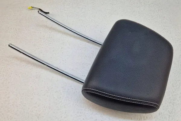 Aktiv främre huvudstöd W212LIFT svart läder image 5