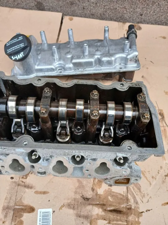 Smart ForTwo I Cylinderhuvud OEM 0008943V004 image 3