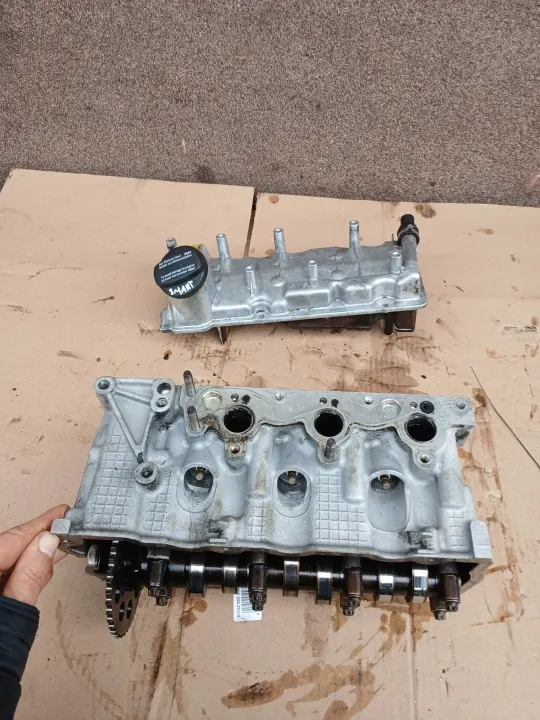 Smart ForTwo I Cylinderhuvud OEM 0008943V004 image 9