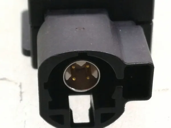 Skoda USB-Steckdose OEM 5Q0035726M - Gebraucht image 3