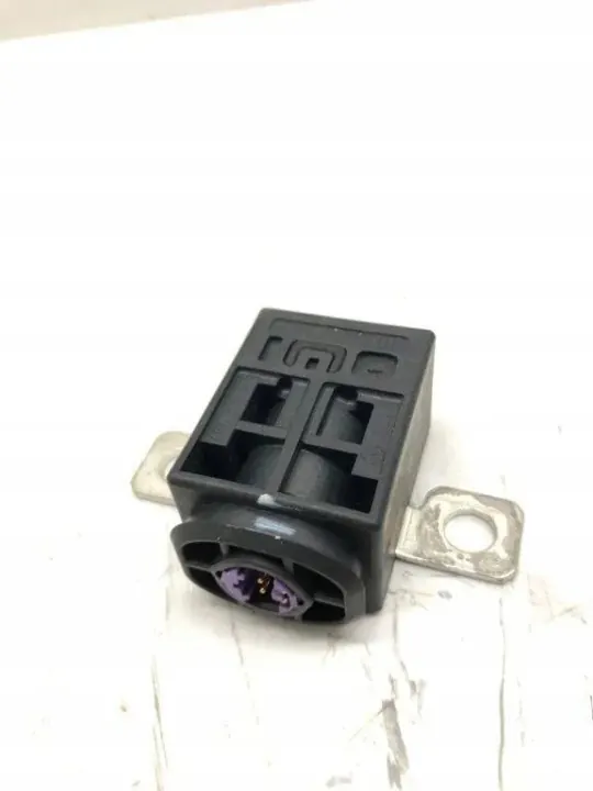 Fusible batterie OEM 8P0937548 pour Audi A6 Avant image 2